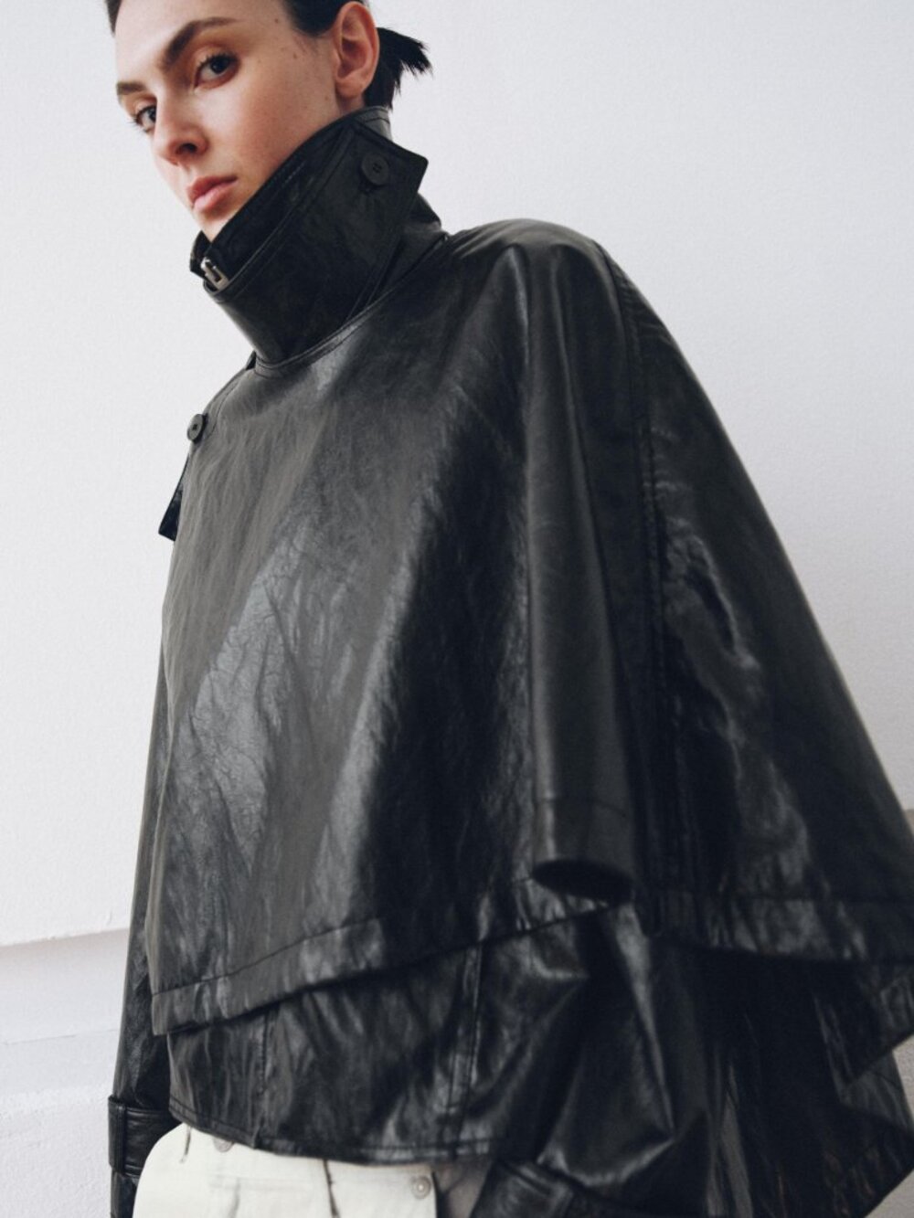 BNWT ZARA WOMEN FAUX LEATHER JACKET WITH SCARF ZW COLLECTION BLACK - Picture 2 of 11
